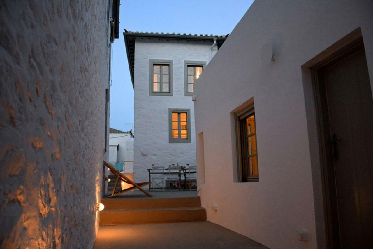 Ecloge, Hydra Island * Hydra (Saronic Islands)